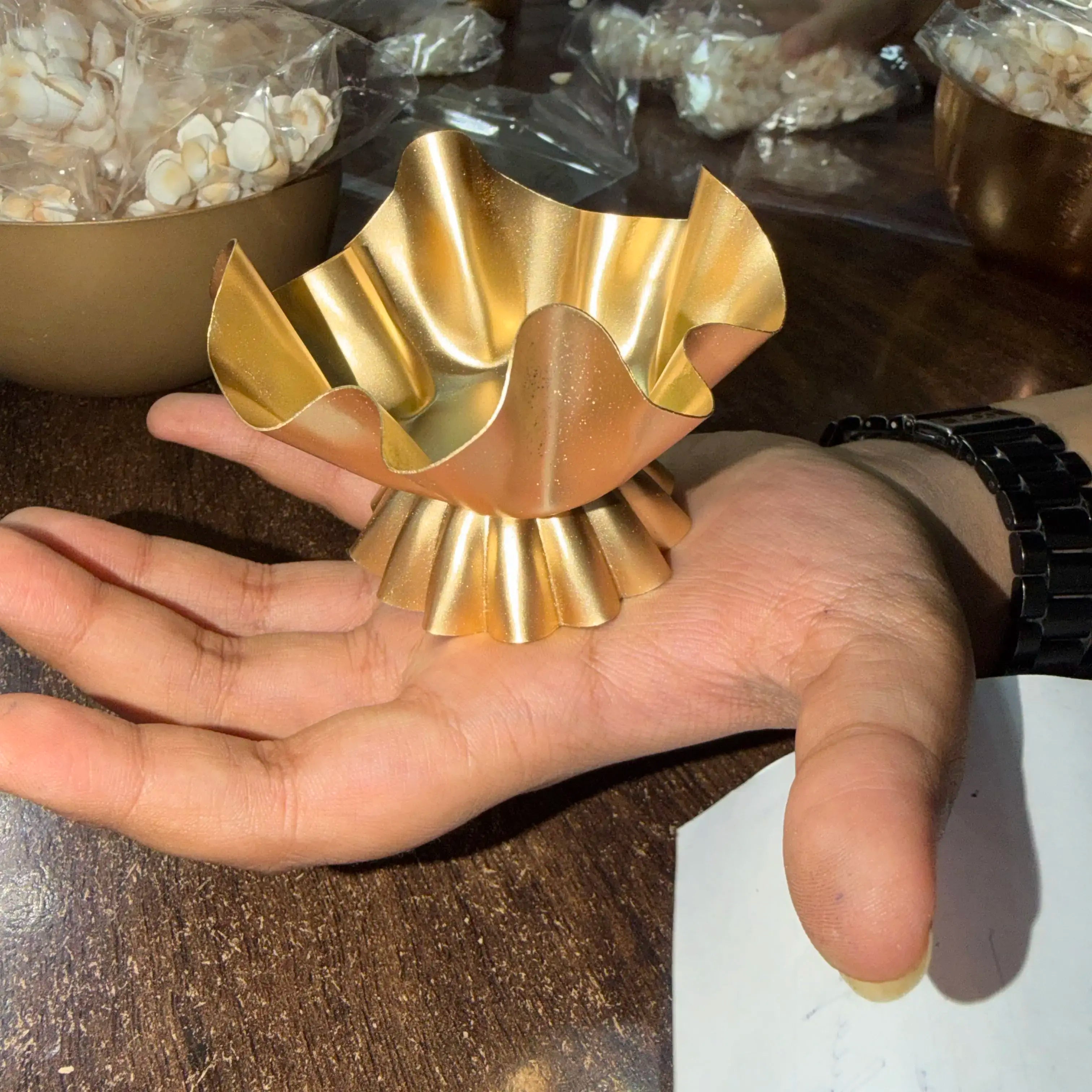 3inch by 2 inch metal urli