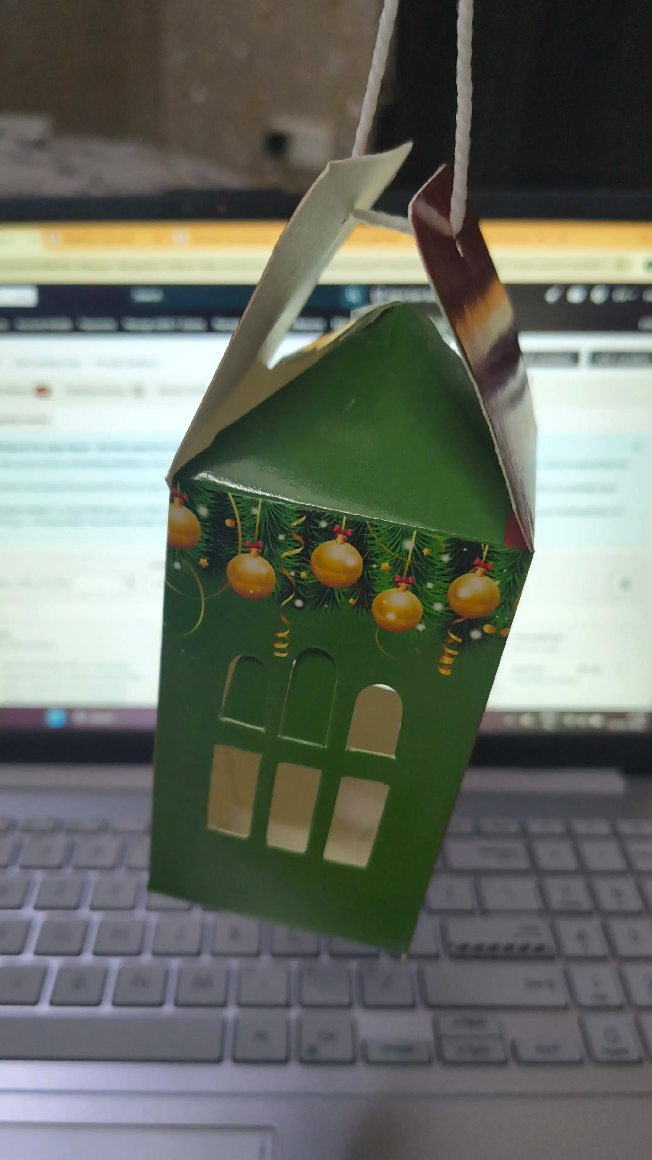 10 pc box green red4"2.5 inch