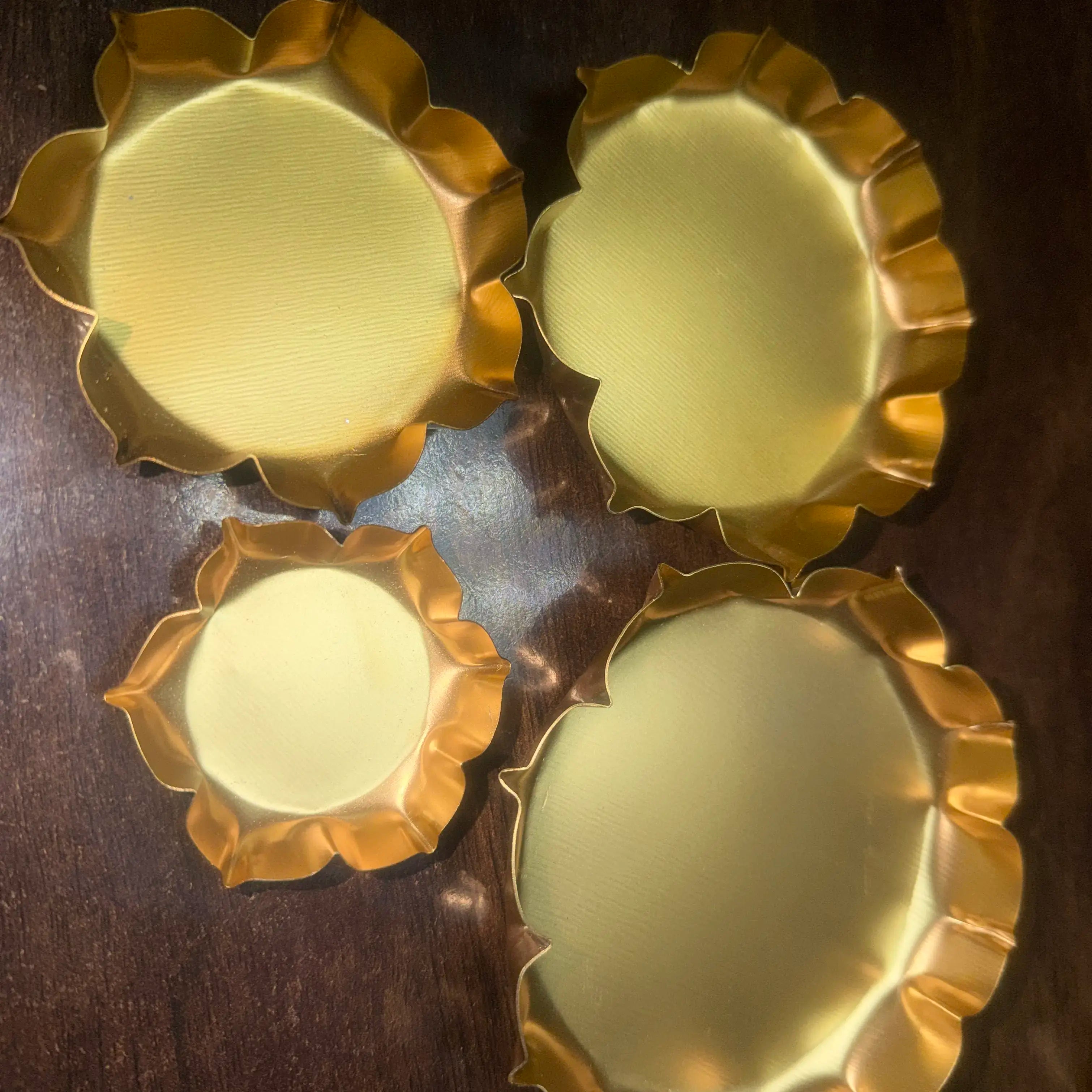 Metal urli 1 pc only gold