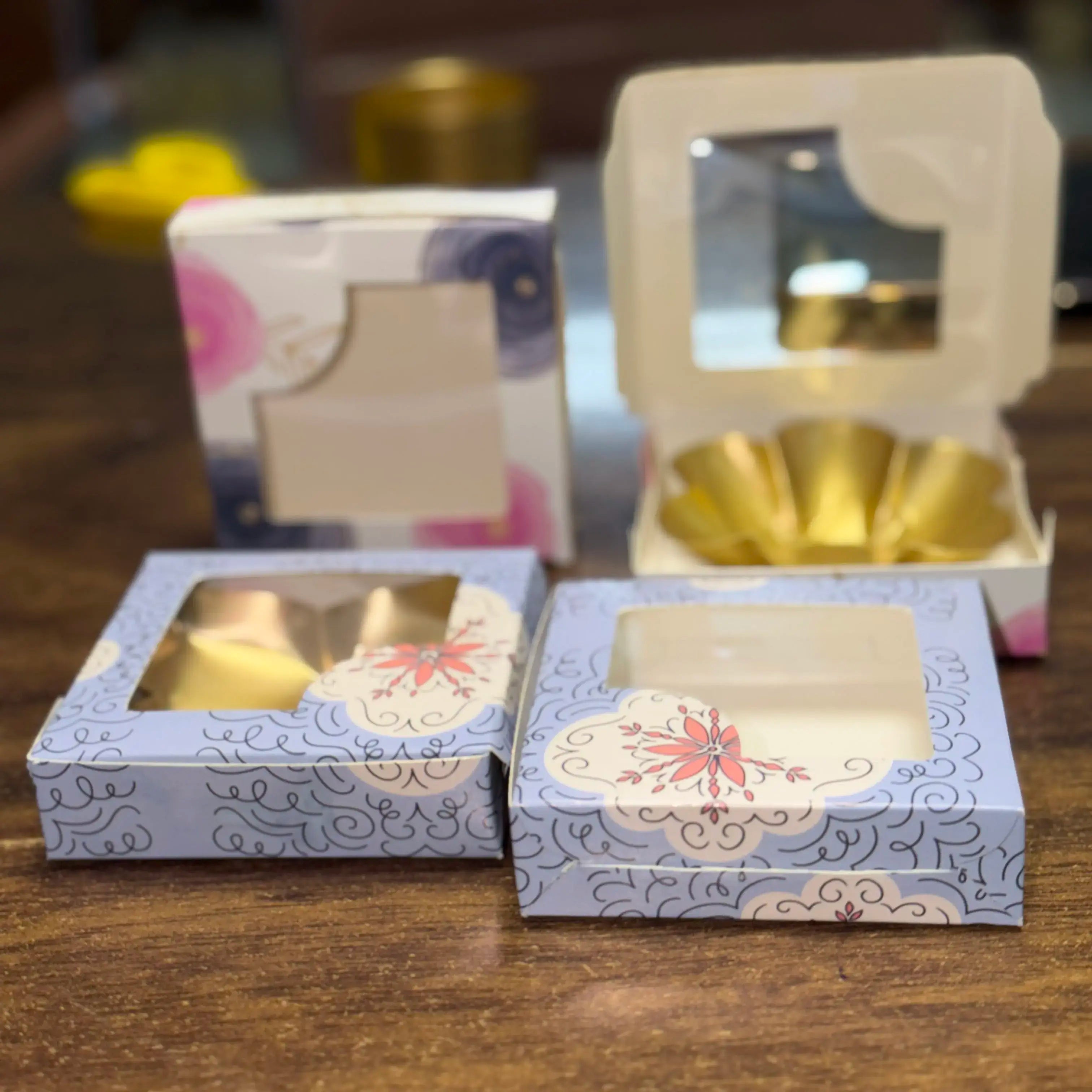 25 box 4 inch by 4 inch by 1 inch