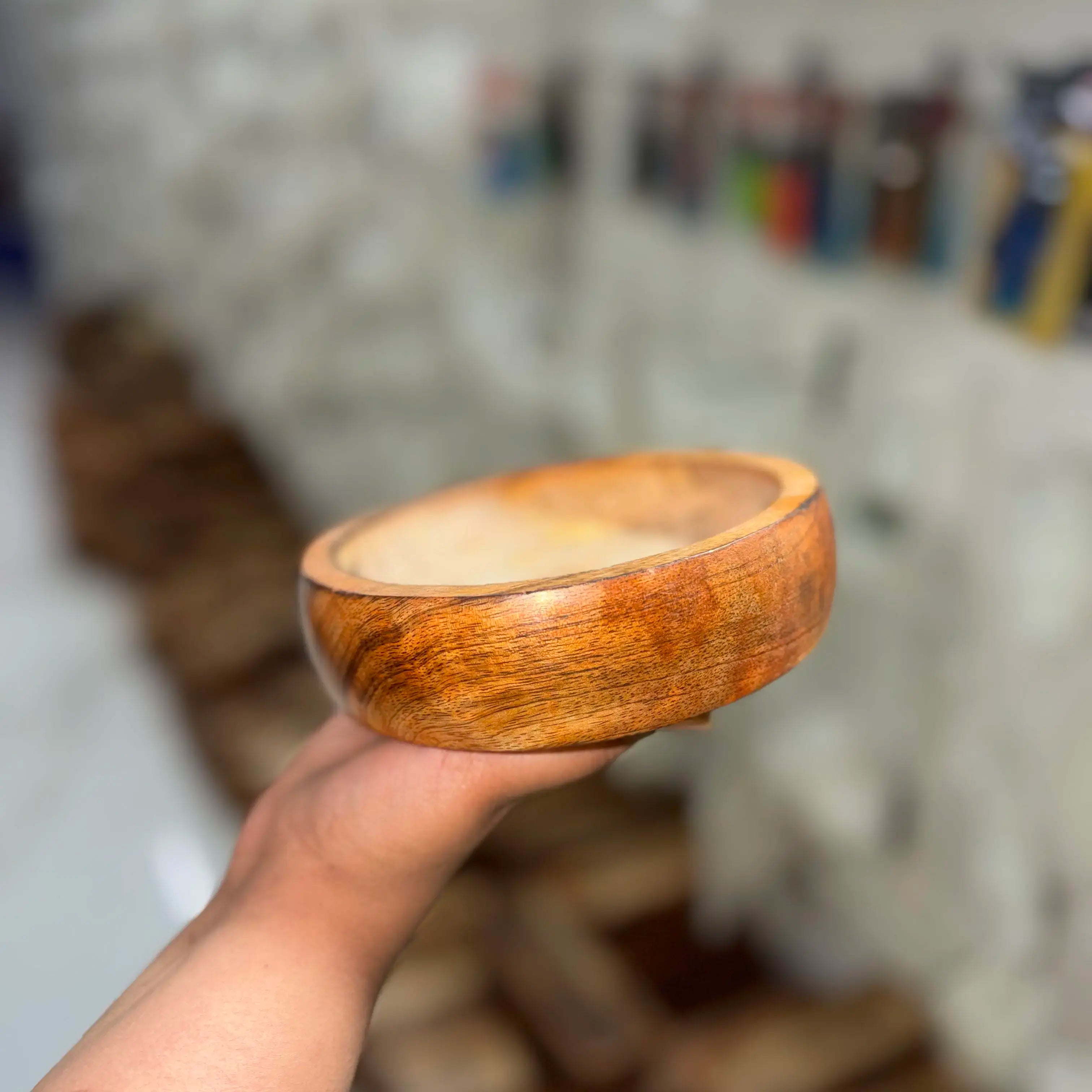 Curve circle bowl for candle making