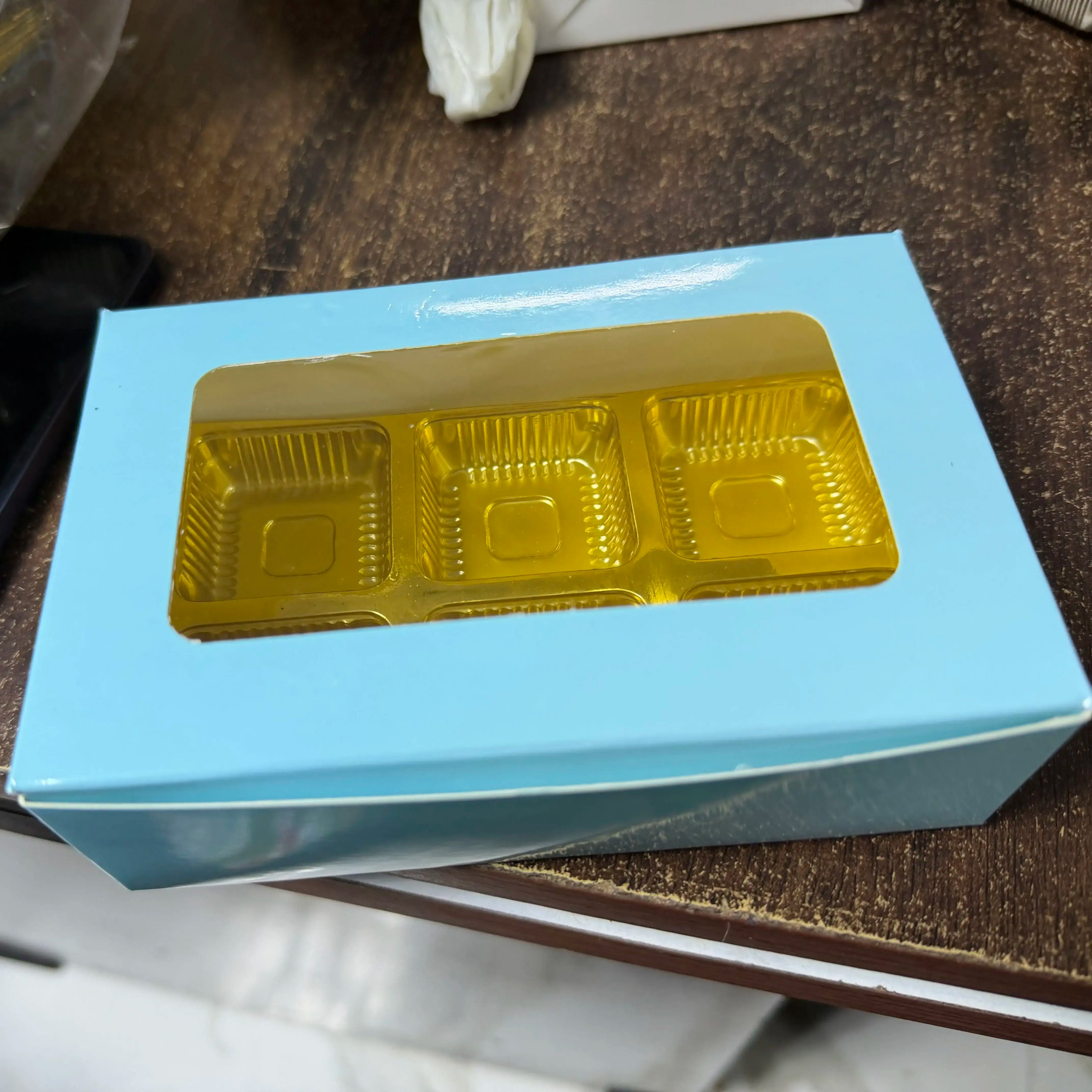 6 cavity ladoo box 25 pc with golden cavity