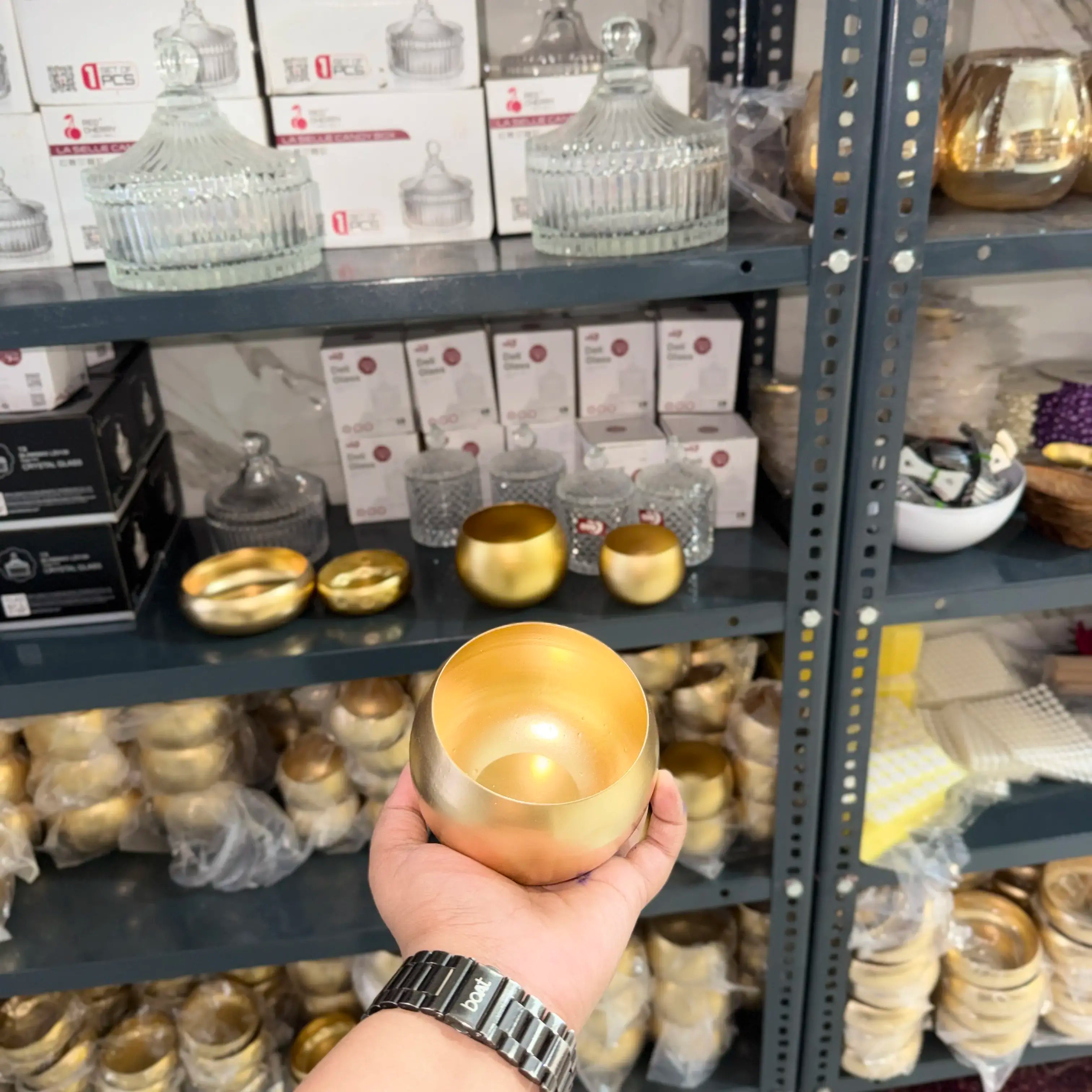 Mini bowl for candle making