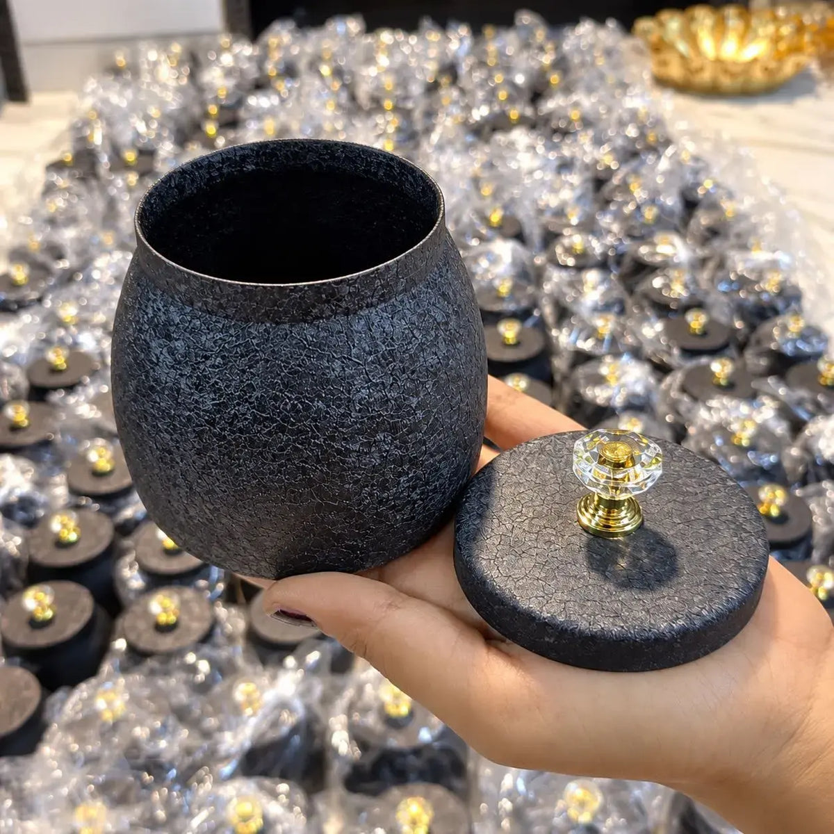 Urli black bowl